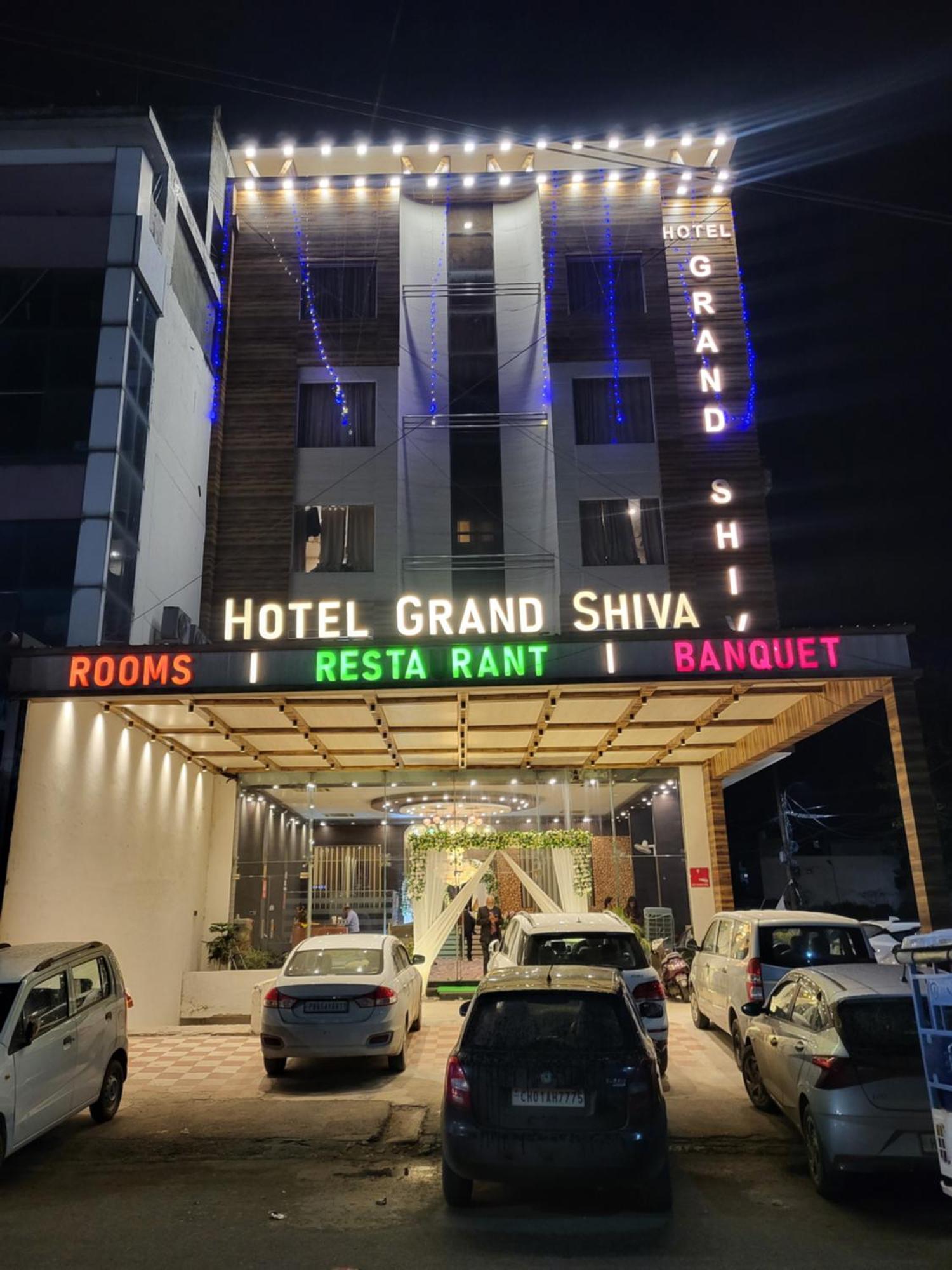 Oaktel Hotel Grand Shiva Near Ganga Ghat Haridwār Exterior foto